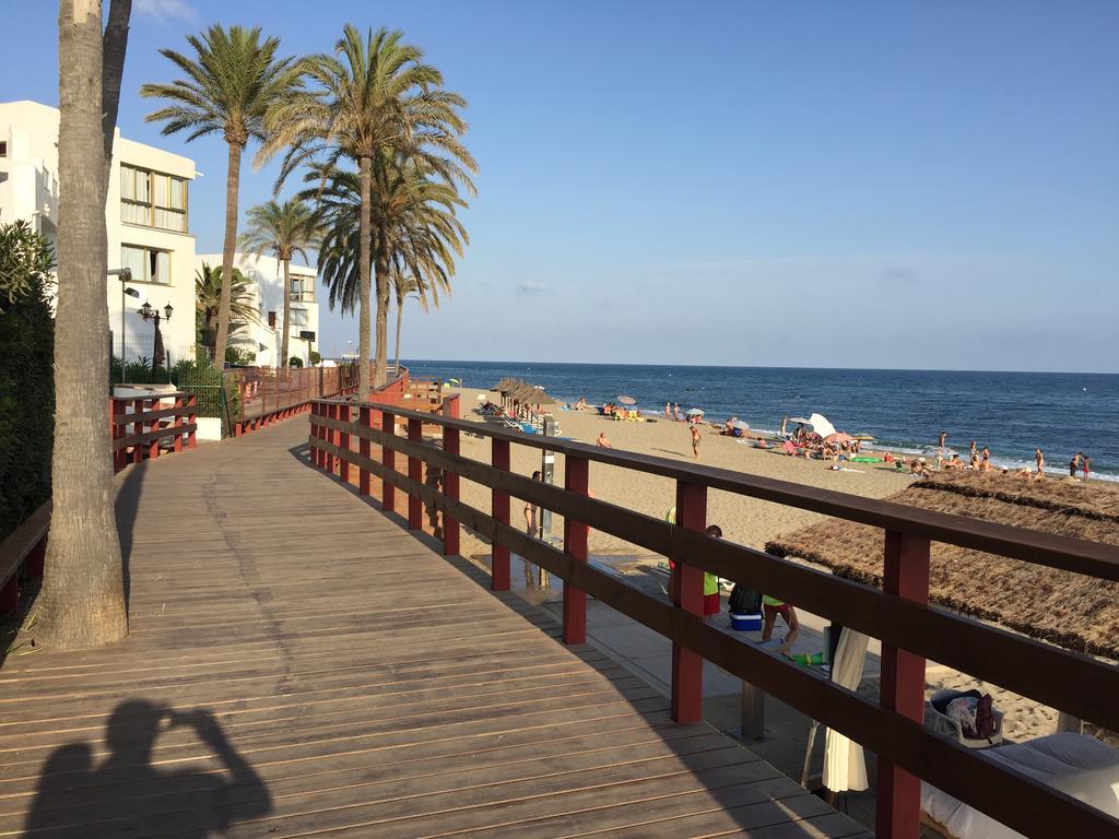 Apartamento En Playa La Luna Sitio de Calahonda Exterior foto