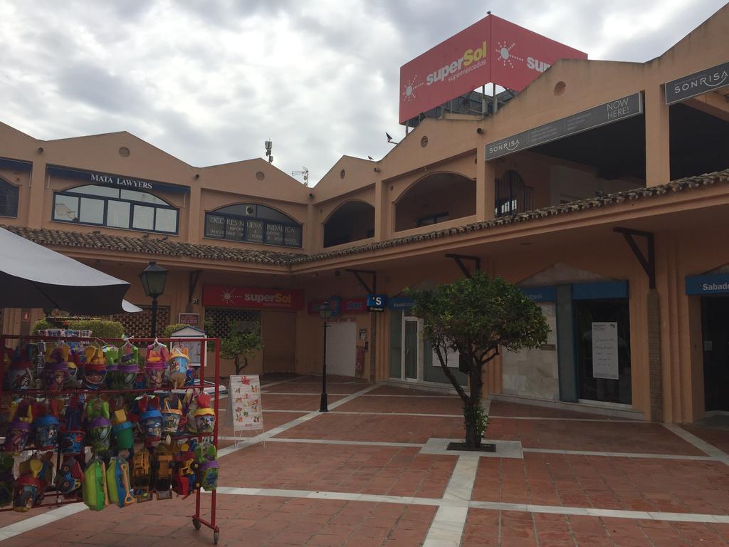 Apartamento En Playa La Luna Sitio de Calahonda Exterior foto