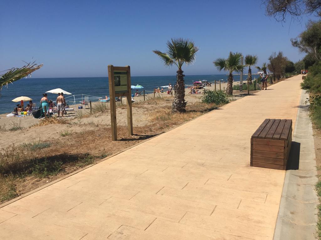 Apartamento En Playa La Luna Sitio de Calahonda Exterior foto