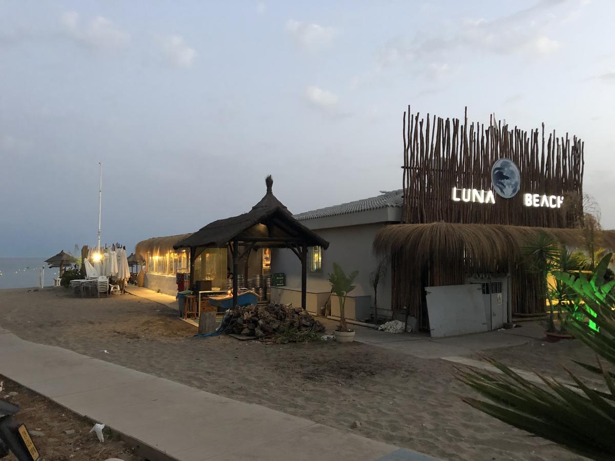Apartamento En Playa La Luna Sitio de Calahonda Exterior foto